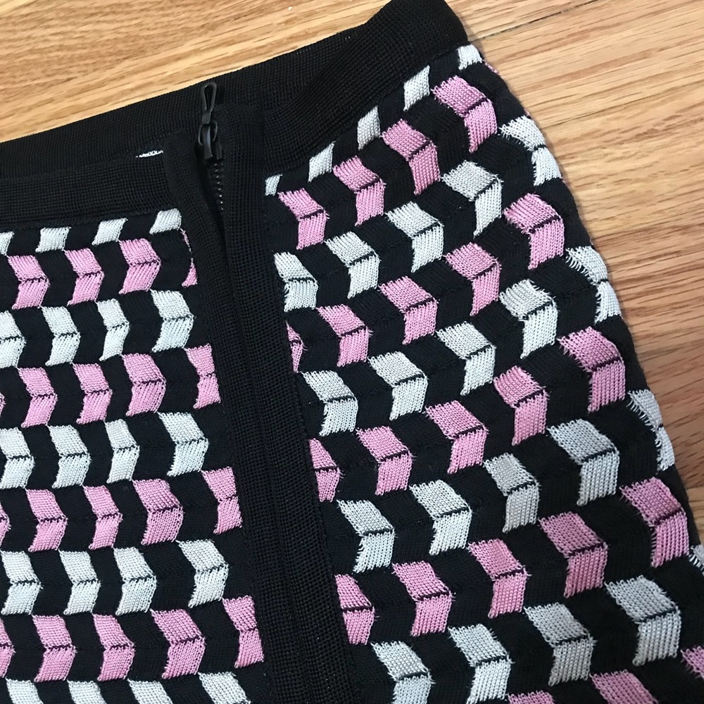 Missoni Black and Pink Mini Skirt - Picture 3 of 7